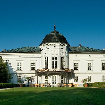 Park Hotel Tartuf Beladice Buitenkant foto