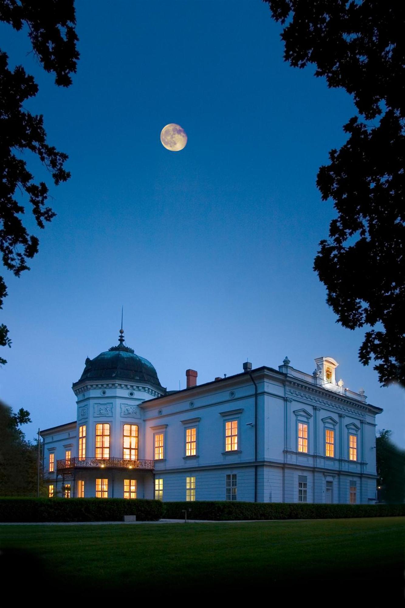 Park Hotel Tartuf Beladice Buitenkant foto
