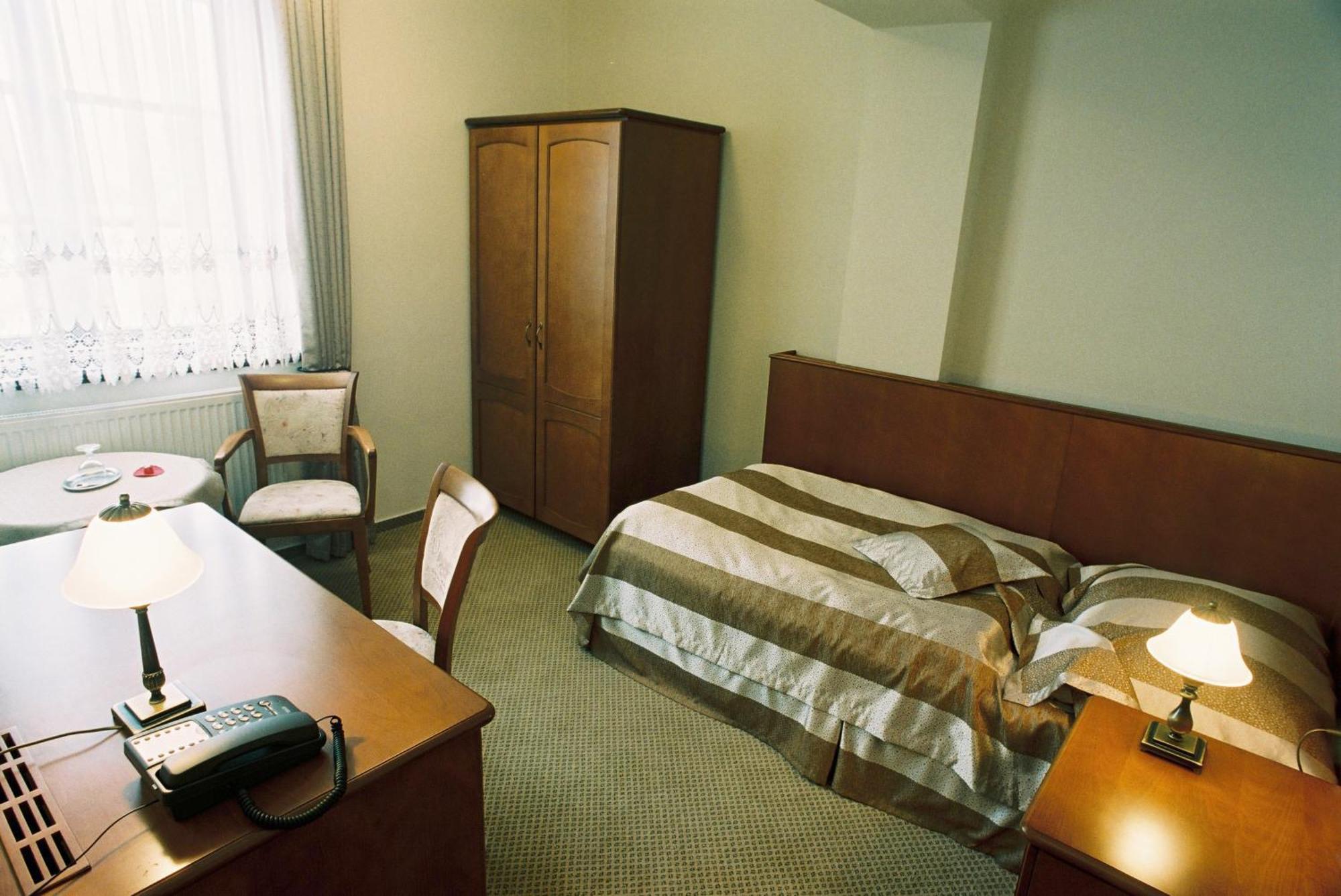 Park Hotel Tartuf Beladice Buitenkant foto