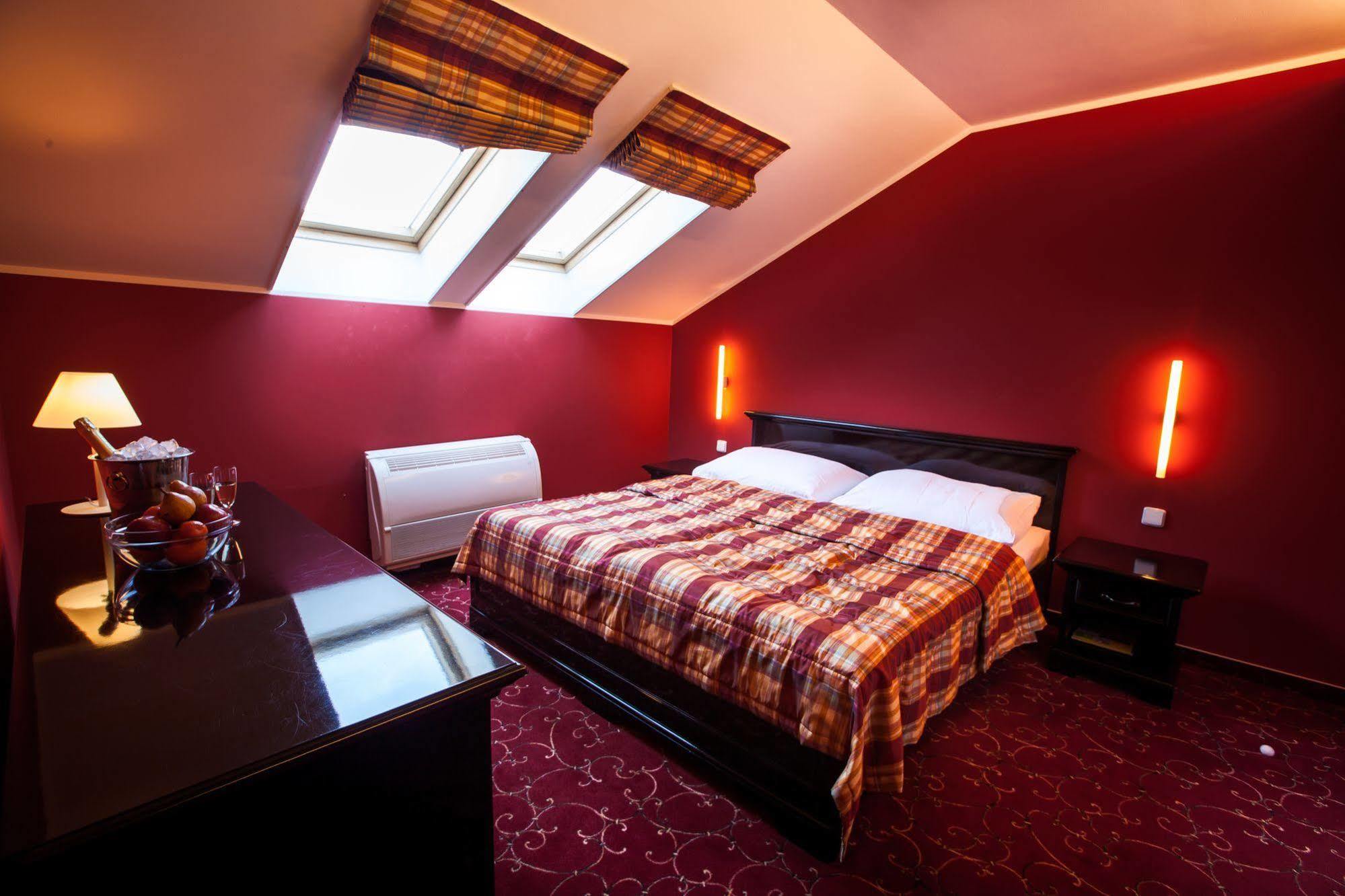 Park Hotel Tartuf Beladice Buitenkant foto
