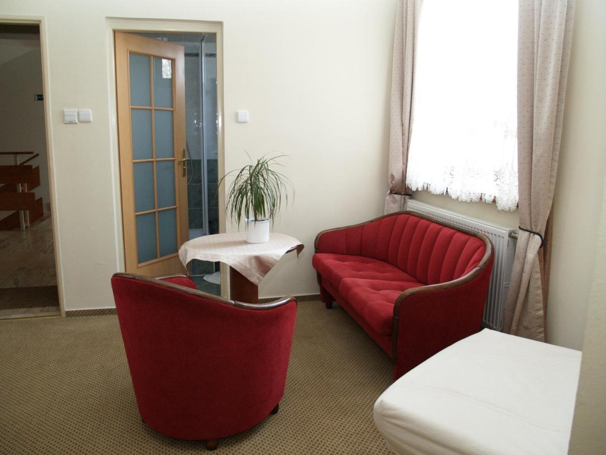 Park Hotel Tartuf Beladice Kamer foto
